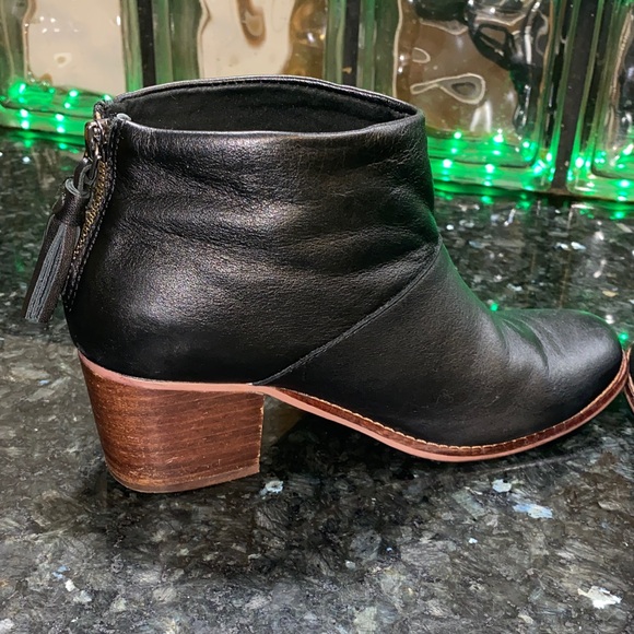 Toms Leila Black Ankle Booties with Brown Heel Size 7 - Picture 6 of 10